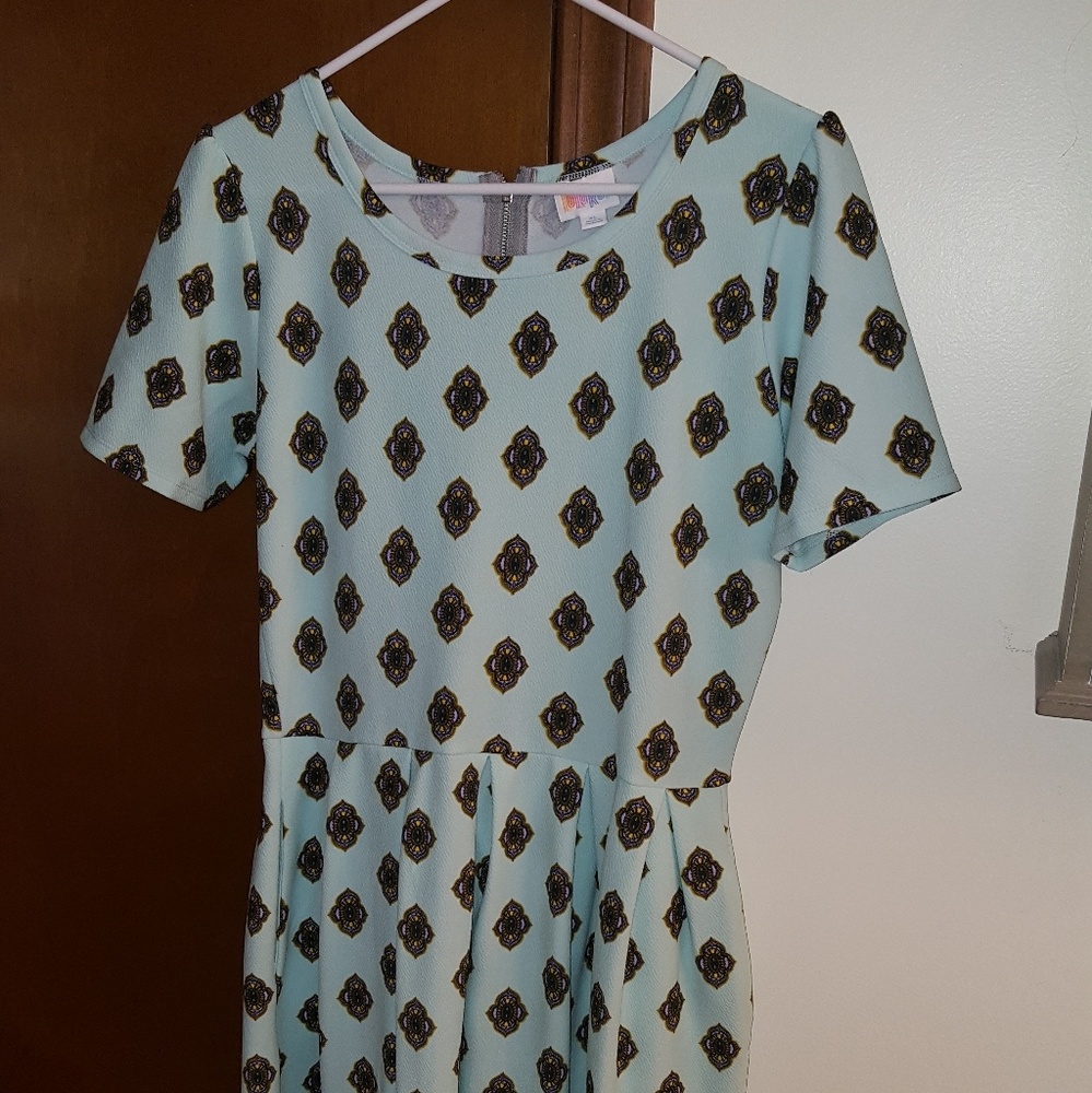 XL lularoe Amelia dress, minty blue with contrast
